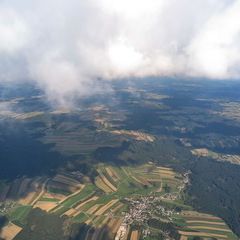 Flugwegposition um 14:32:28: Aufgenommen in der Nähe von Gemeinde Sallingberg, Österreich in 2238 Meter